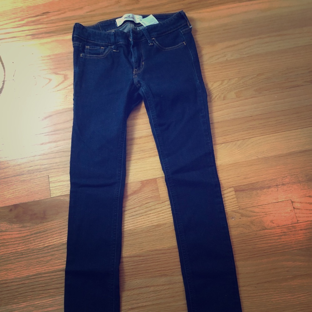 Darkwash super skinny jeans from Hollister.